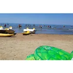 Family Vacation Big House شقة *