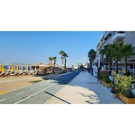 Family Vacation Big House * Durres