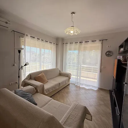 Family Vacation Big House Apartment *
